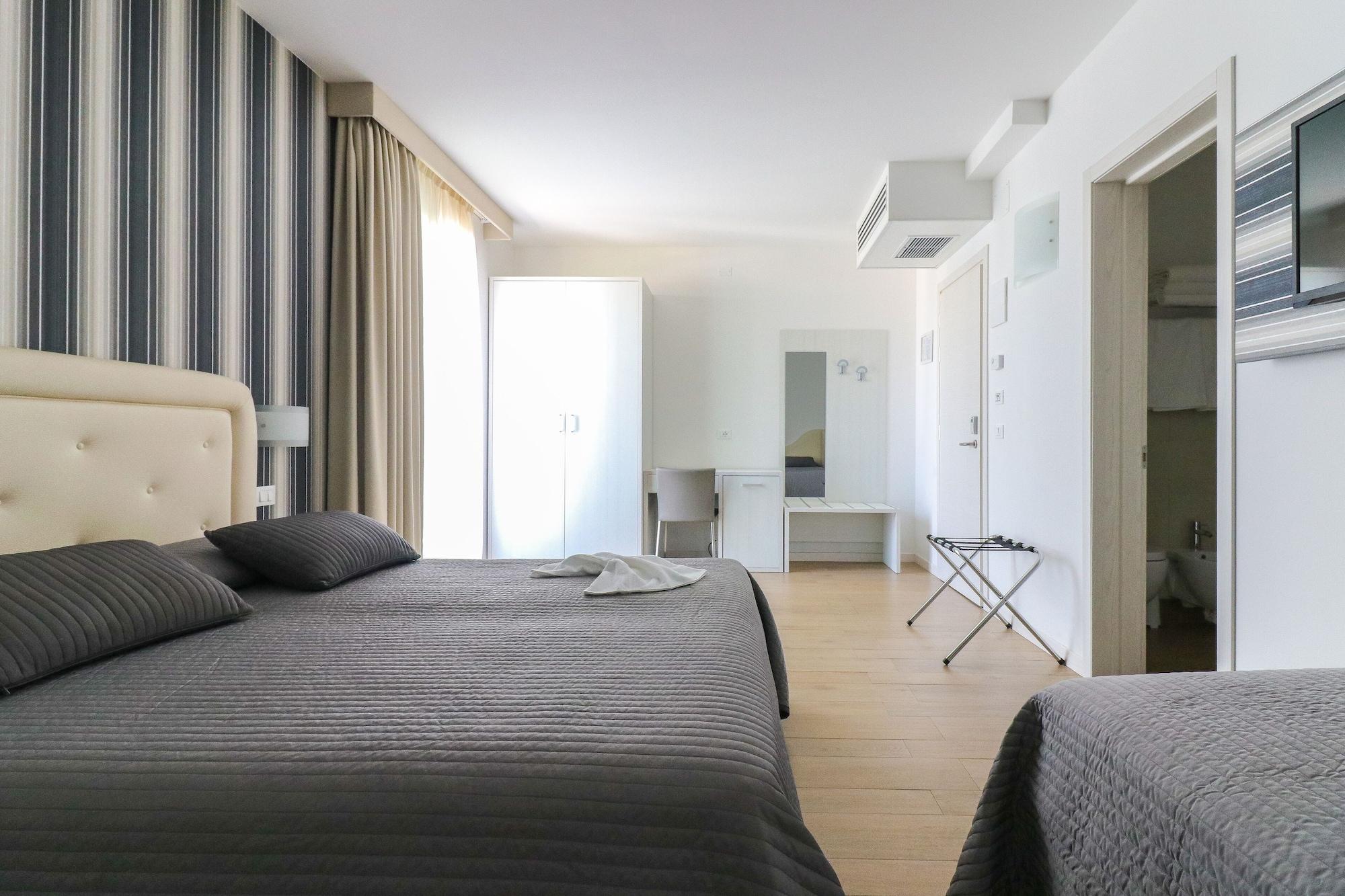 Hotel Jesulum Lido di Jesolo Exterior photo